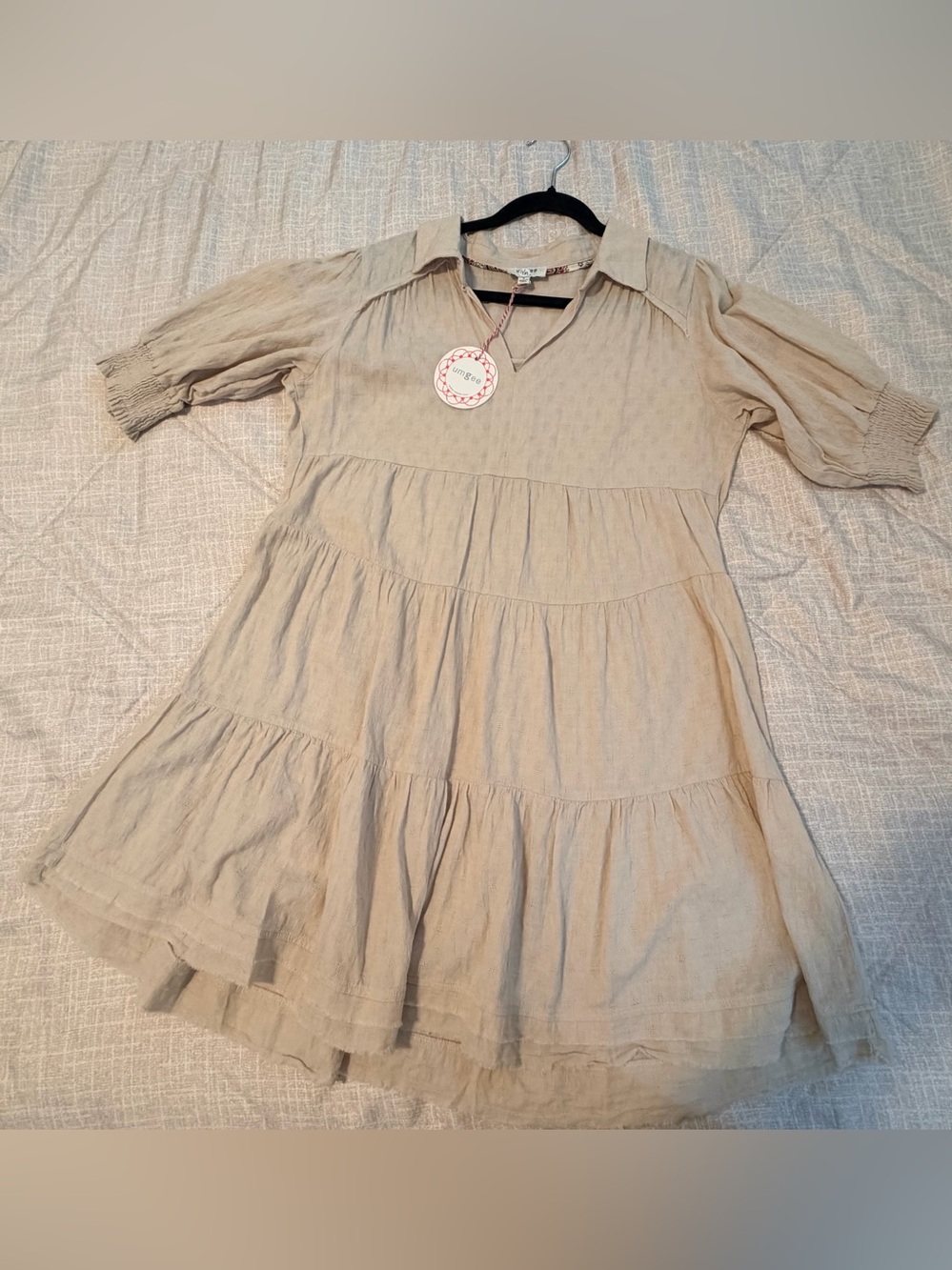 Umgee Light Beige Textured V-Neck Tunic